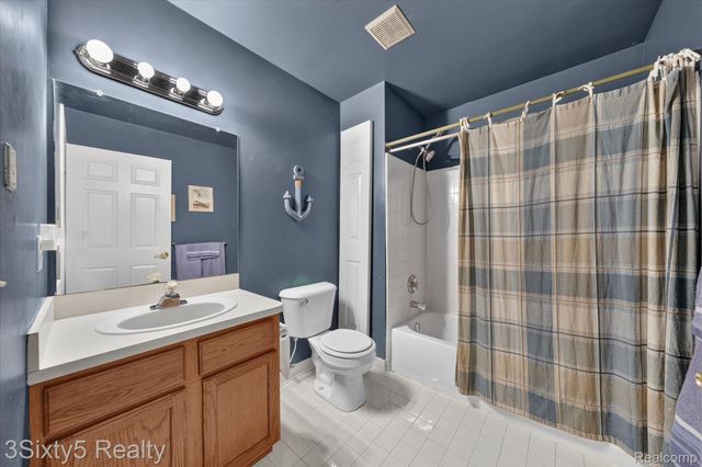 19149 Red Oak Lane, Brownstown Charter Township, MI 48193