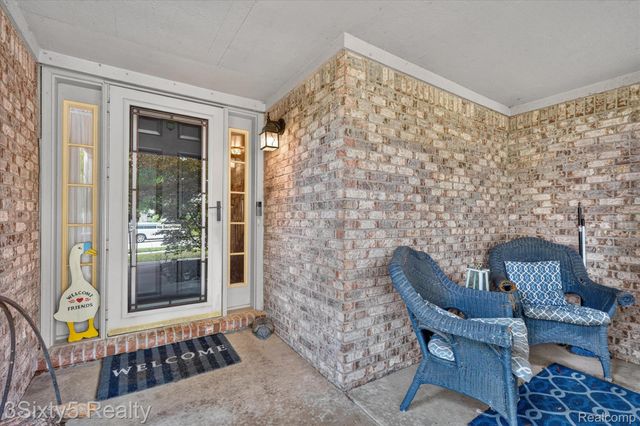 19149 Red Oak Lane, Brownstown Charter Township, MI 48193