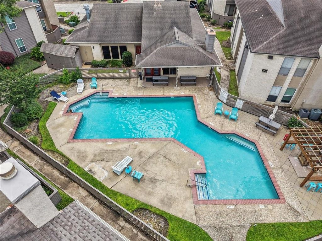 1900 Bay Area Boulevard 192, Houston, TX 77058