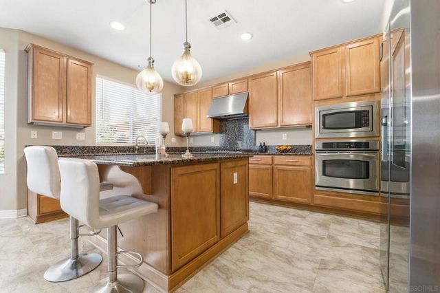 24102 Madeira Ln, Murrieta, CA 92562