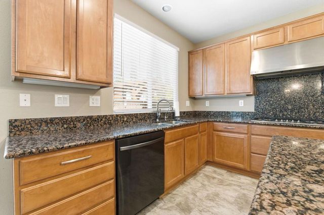 24102 Madeira Ln, Murrieta, CA 92562