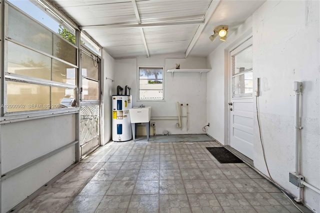 2820 Fletcher St, Hollywood, FL 33020