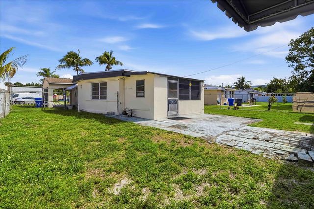 2820 Fletcher St, Hollywood, FL 33020