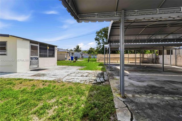 2820 Fletcher St, Hollywood, FL 33020