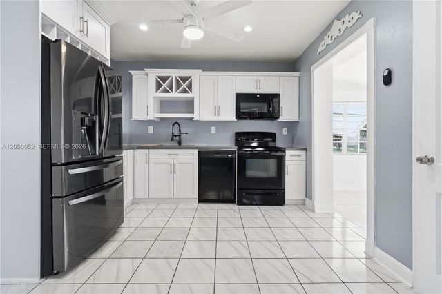 2820 Fletcher St, Hollywood, FL 33020