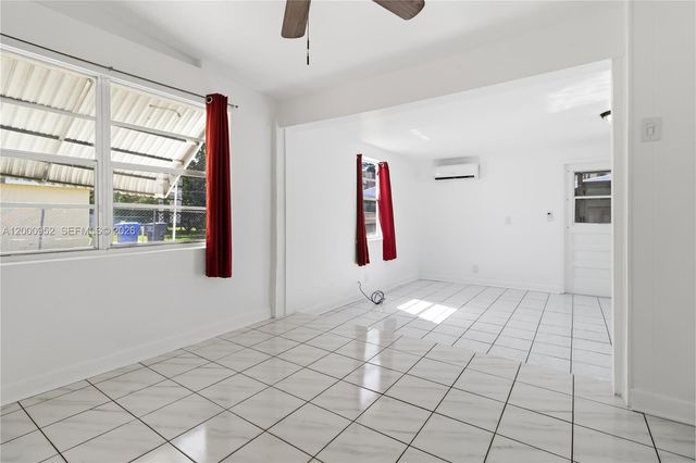 2820 Fletcher St, Hollywood, FL 33020