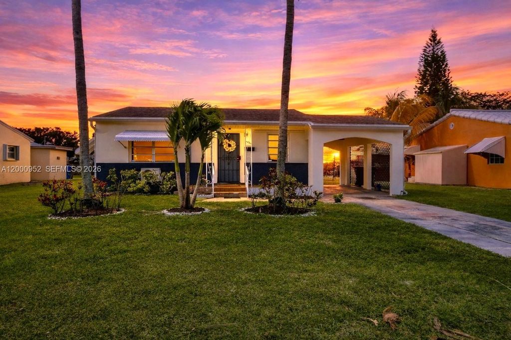 2820 Fletcher St, Hollywood, FL 33020