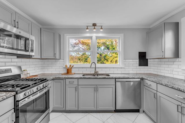 3094 Williamsport Pike, Columbia, TN 38401