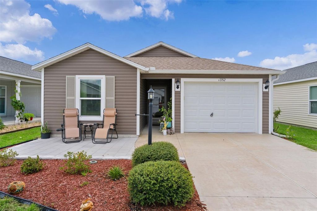 1352 MARYBETH LANE, The Villages, FL 32163