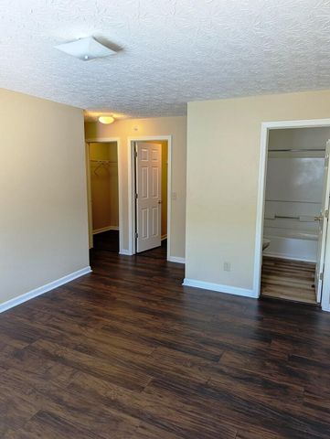 561 Napa Valley Lane, 10, Fort Mitchell, KY 41017