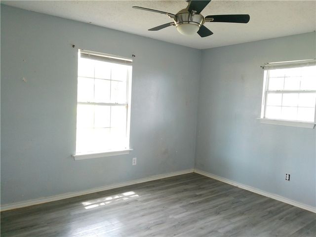 1134 Nagle St, Corpus Christi, TX 78418