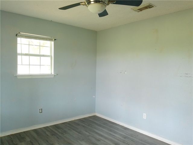 1134 Nagle St, Corpus Christi, TX 78418
