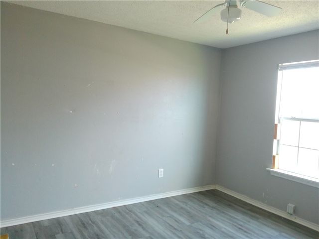 1134 Nagle St, Corpus Christi, TX 78418