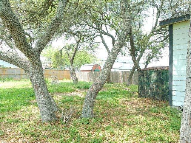 1134 Nagle St, Corpus Christi, TX 78418
