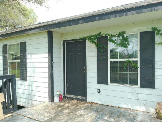 1134 Nagle St, Corpus Christi, TX 78418