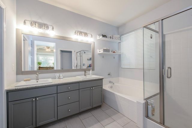 1853 Twinberry Avenue, Clovis, CA 93619