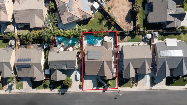 1853 Twinberry Avenue, Clovis, CA 93619