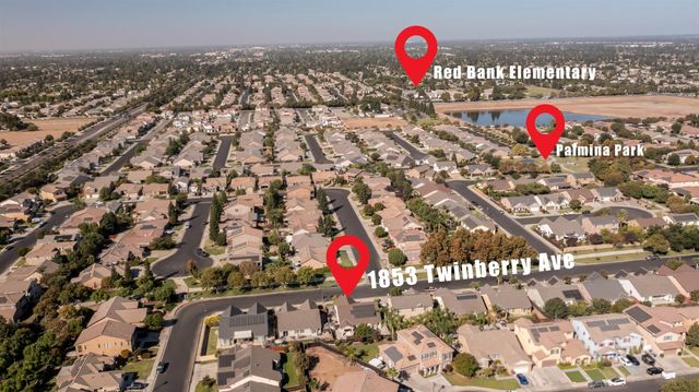 1853 Twinberry Avenue, Clovis, CA 93619