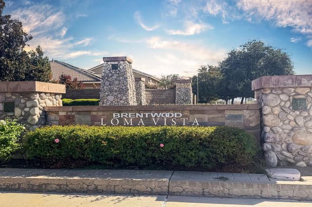 1853 Twinberry Avenue, Clovis, CA 93619