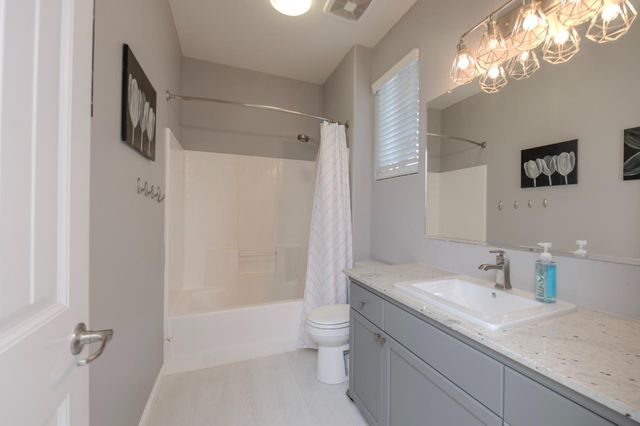 1853 Twinberry Avenue, Clovis, CA 93619