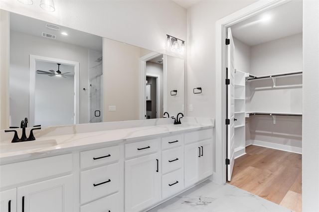 130 Draper LN, Bertram, TX 78605