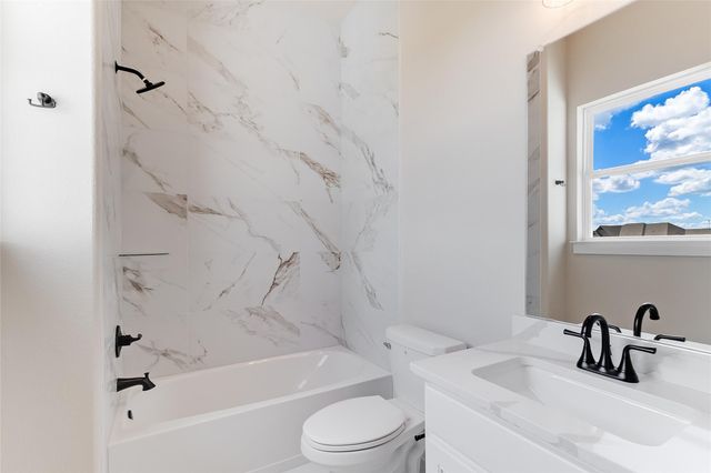 130 Draper LN, Bertram, TX 78605