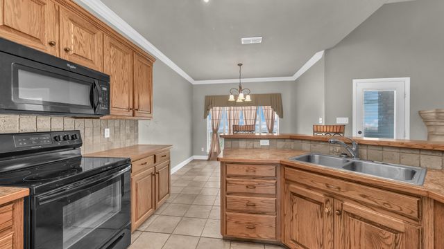 1106 Owl Drive, Decatur, TX 76234