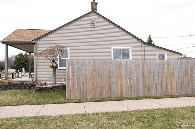 14995 University Street, Allen Park, MI 48101