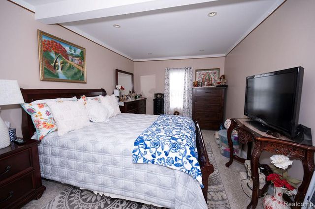 14995 University Street, Allen Park, MI 48101