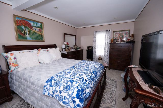 14995 University Street, Allen Park, MI 48101