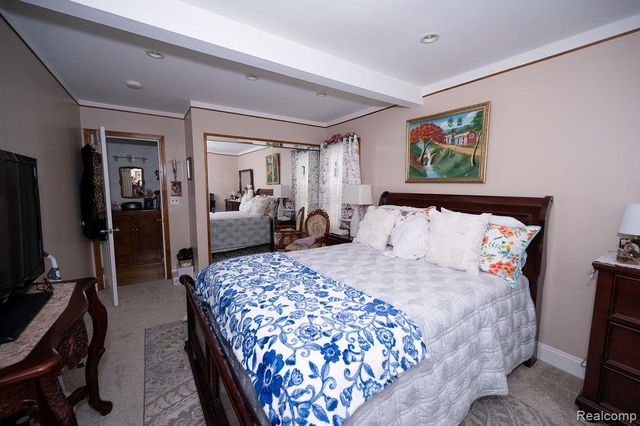 14995 University Street, Allen Park, MI 48101