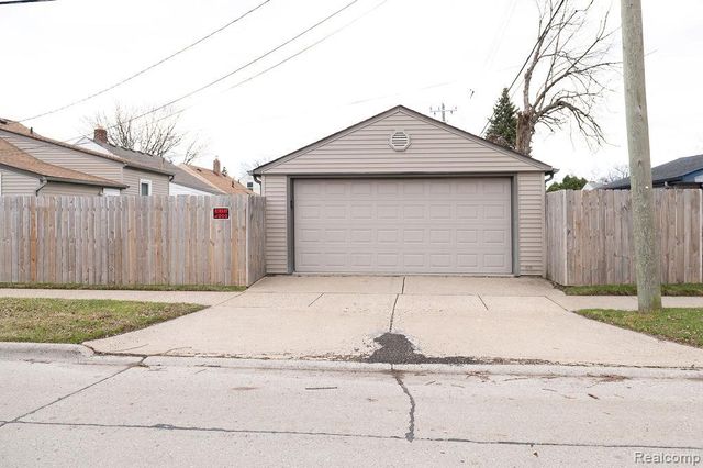 14995 University Street, Allen Park, MI 48101