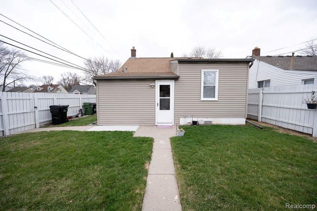 14995 University Street, Allen Park, MI 48101