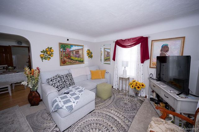 14995 University Street, Allen Park, MI 48101