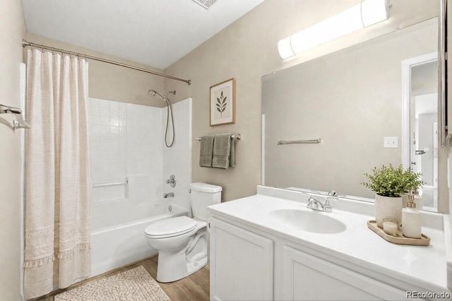8427 Thunder Ridge Way 203, Littleton, CO 80126