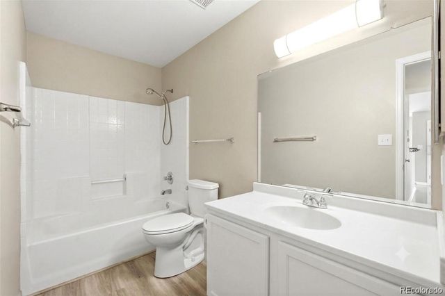 8427 Thunder Ridge Way 203, Littleton, CO 80126