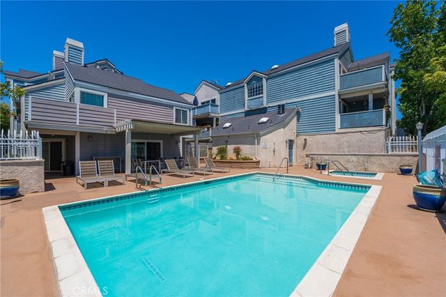 628 Daisy Avenue 225, Long Beach, CA 90802