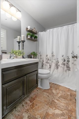 902 Chandler W, Highland, CA 92346