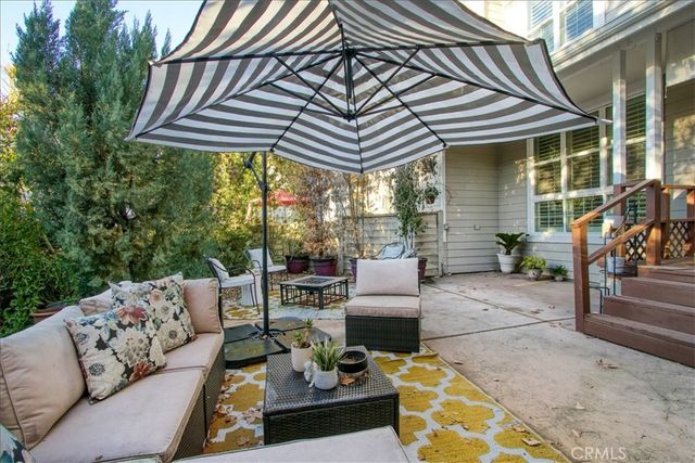 902 Chandler W, Highland, CA 92346