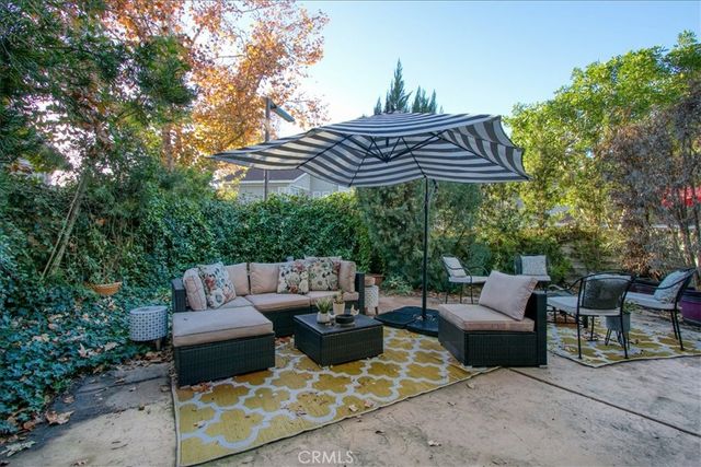 902 Chandler W, Highland, CA 92346