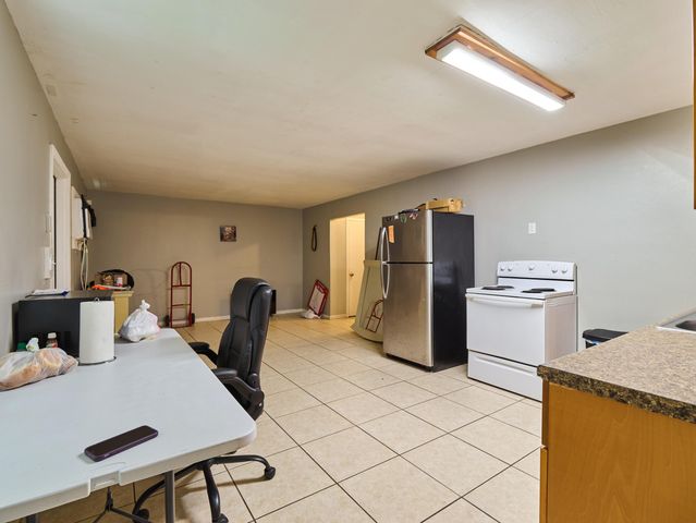1114 7th Avenue N, Lake Worth Beach, FL 33460