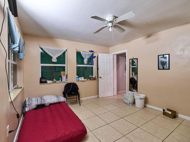 1114 7th Avenue N, Lake Worth Beach, FL 33460