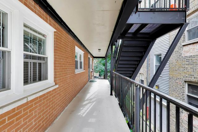 4730 N Kenneth Avenue 2G, Chicago, IL 60630