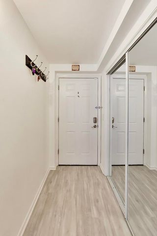 4730 N Kenneth Avenue 2G, Chicago, IL 60630