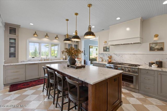 8575 W Haystack LN, Coeur D'alene, ID 83814