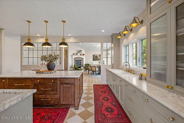 8575 W Haystack LN, Coeur D'alene, ID 83814