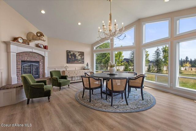 8575 W Haystack LN, Coeur D'alene, ID 83814