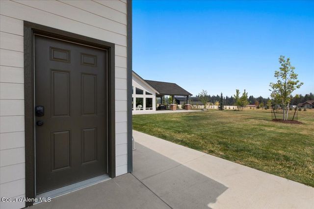 8575 W Haystack LN, Coeur D'alene, ID 83814