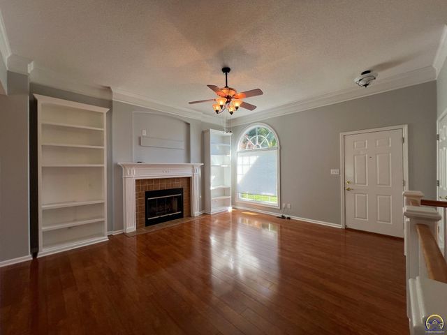 3531 SW Glendale DR, Topeka, KS 66614