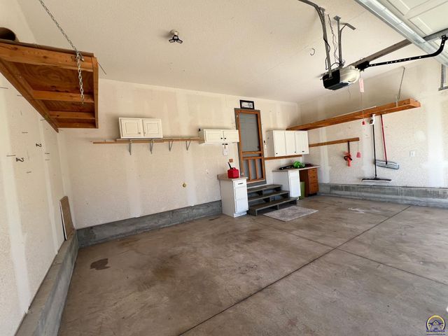 3531 SW Glendale DR, Topeka, KS 66614